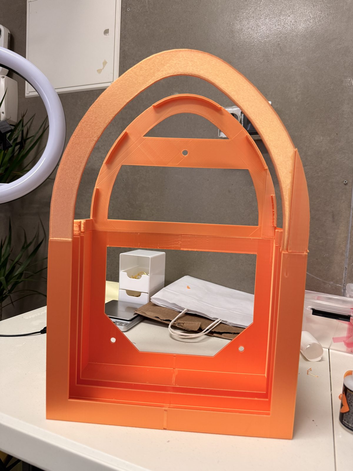 Protótipo impresso em 3D de estrutura em arco para arte sacra