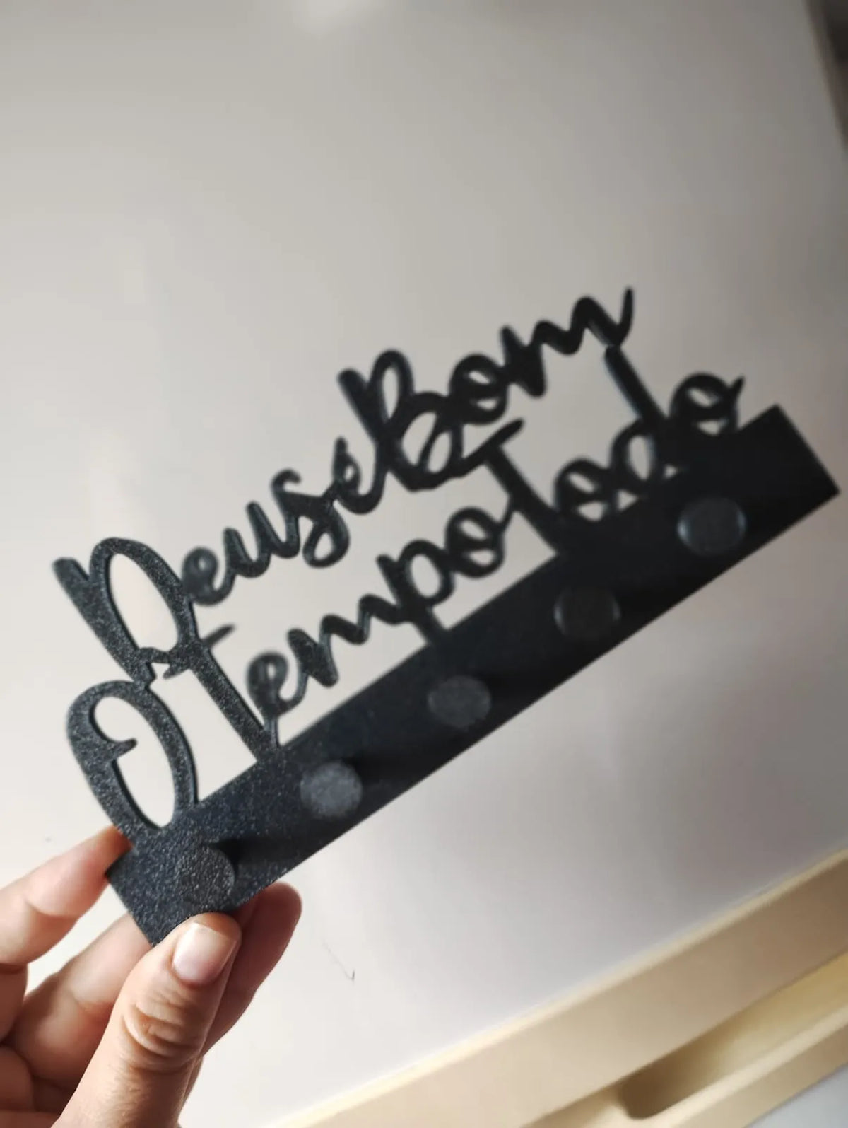 Porta-chaves Deus é Bom