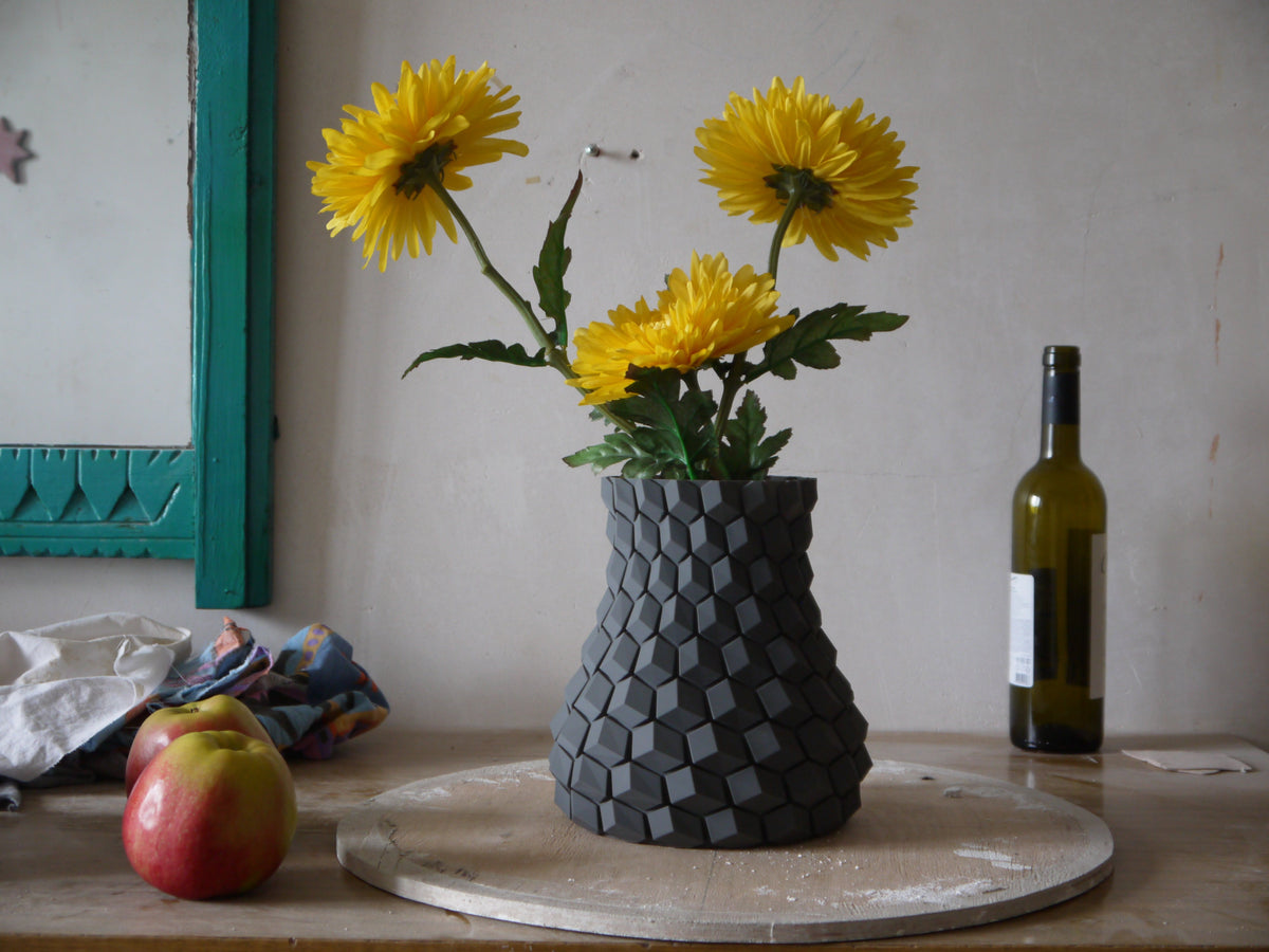 Vaso Favo de Mel impresso em 3D - Vértice Arte 3D